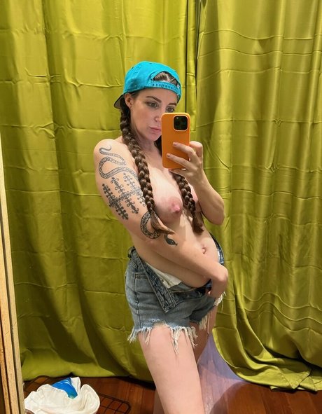 prettysadiereed star free photos