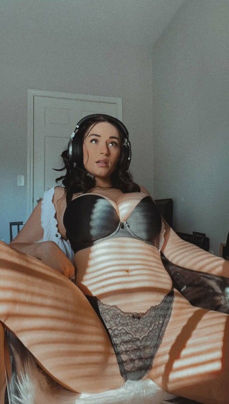 KingAuraTV hd pornstar images