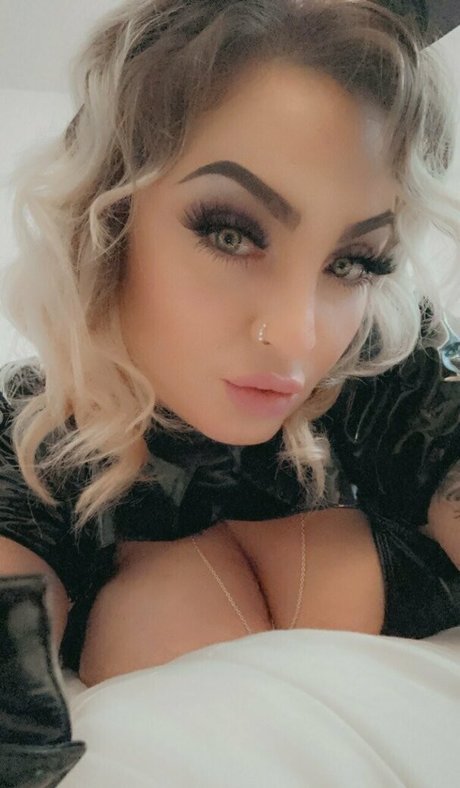 snowbunnygang420 nudes actress images