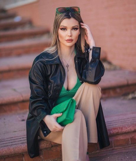 Aroyitt pornstar erotic gallery