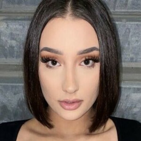 Carla Dior hd model gallery