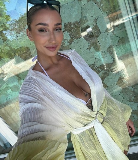 Carla Dior best actress archive