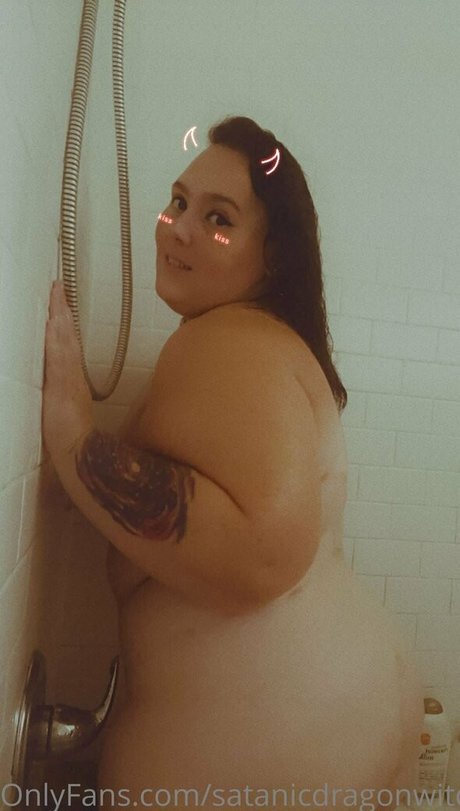 satanicdragonwitch nude model gallery