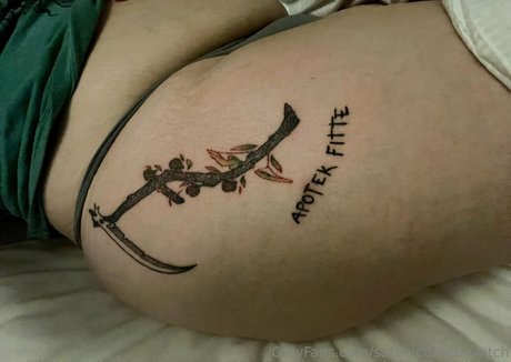 satanicdragonwitch nude model pics