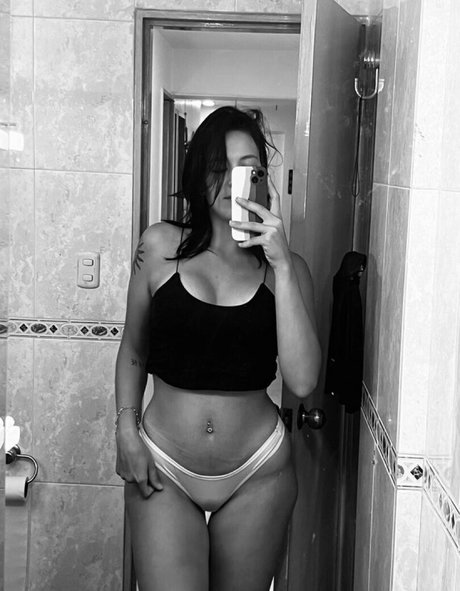 juliiaangeline model adult galleries