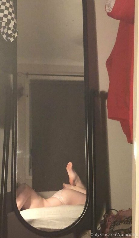 garbage bunni nudes model img