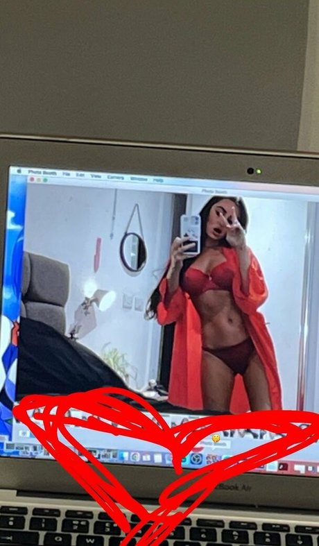 Layla Ibernon star beautiful photo