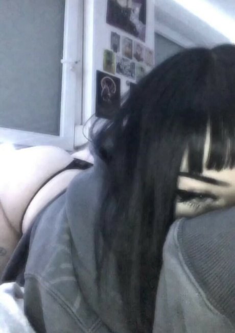 Hellok1ttyslvt star best photo