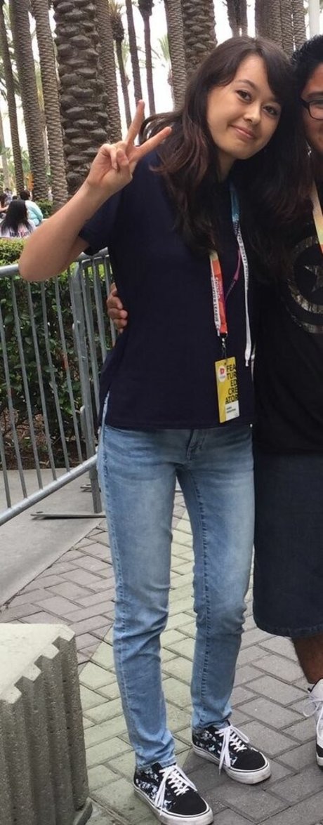 Jaiden Dittfach art model pics