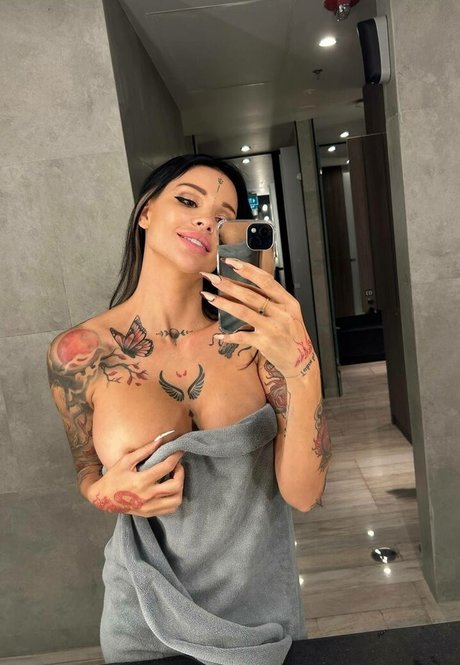 Crazycouple nude star pictures