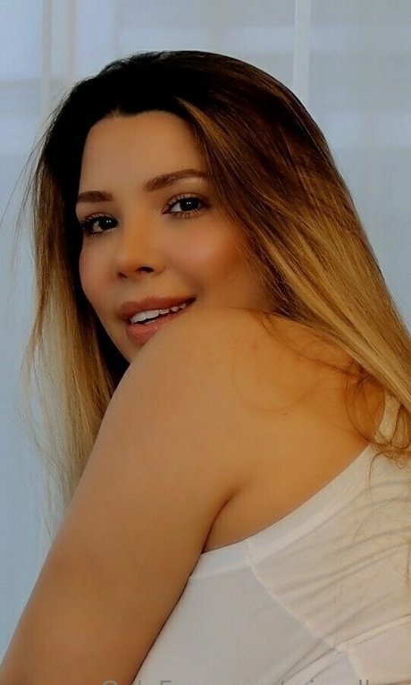 mizzellaa nice pornstar images