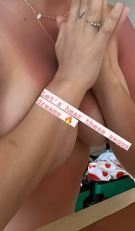 Comfortableinmyskin xxx actress img