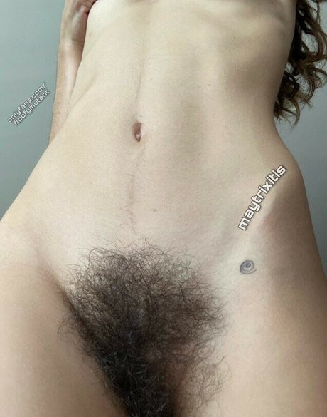 Maytrix Raine pretty model photo