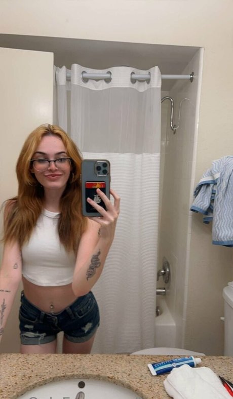 karsyngrayy hot star galleries