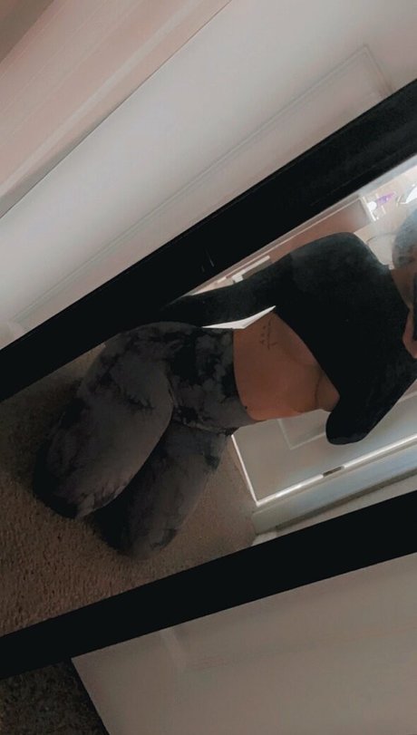 sammyxoxo22 high quality model photo