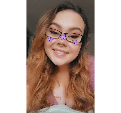 bratty britt420 naked star pic