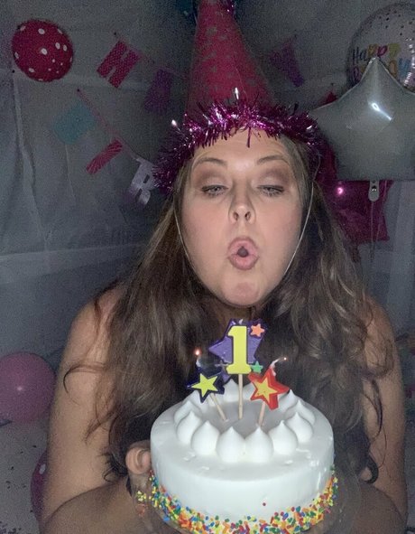 thelittlestslave xxx pornstar gallery