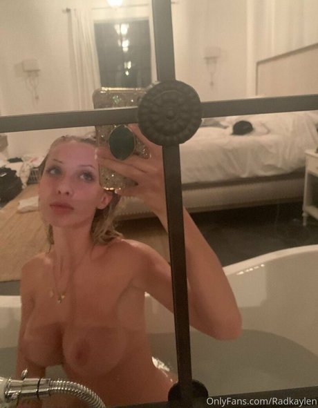 radkaylen star art gallery