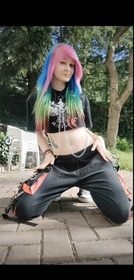 Kieseldesverderbens nudes pornstar images