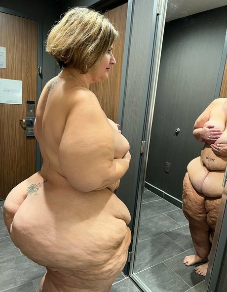 bigbootyasshley star nudes photos