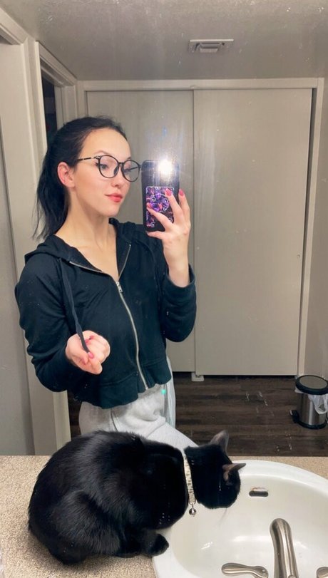 Eralia nudes model galleries