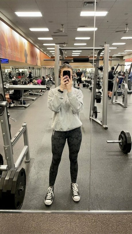 Eralia nude actress pic