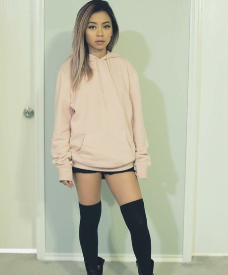 Kimmie D model porn photos