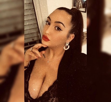 Alessia Barbarossa high quality pornstar image