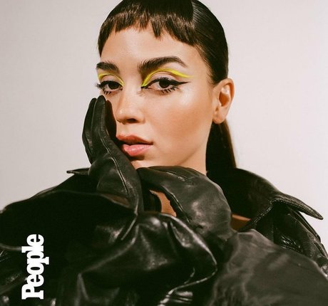 Melissa Barrera star nice img