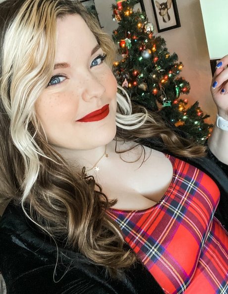 Meg Kaylee nudes model img