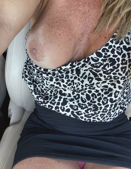 Nina Fernandez nude model pics