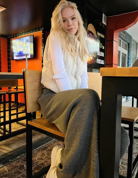 Sonyaplush model hot gallery