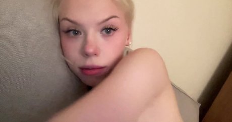 Sonyaplush erotic model pictures