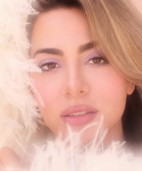 Emeraude Toubia pornstar beautiful pictures