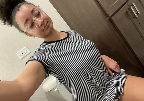 Delilah Moon high quality pornstar picture