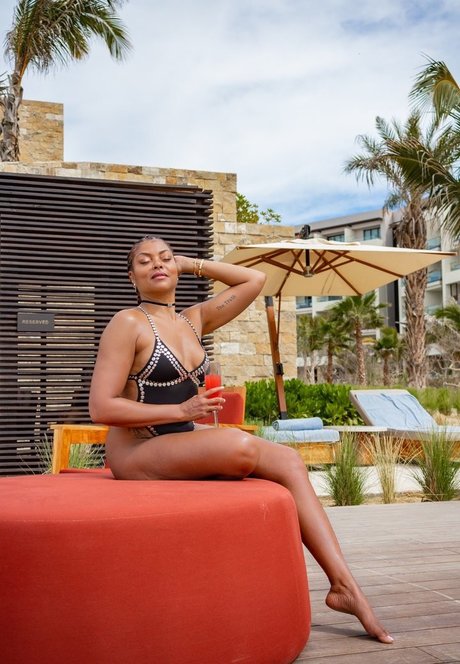 Taraji P Henson nude star galleries