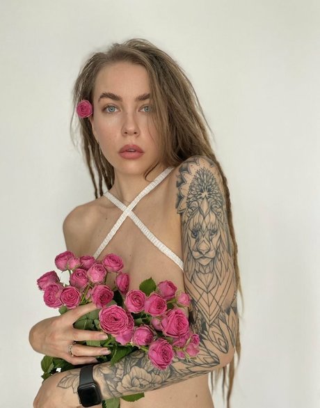 Hanna Mykhailova model naked galleries