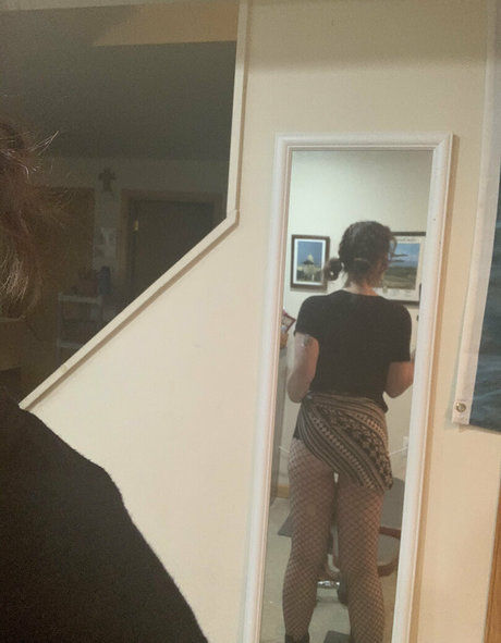 shapefulshan pornstar hd img