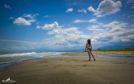 Lale Sezer naked actress archive