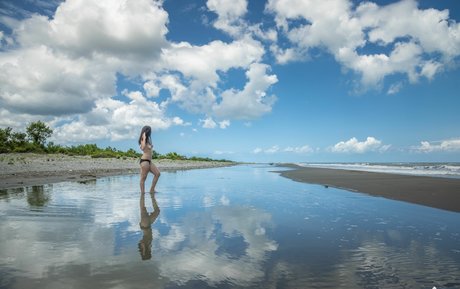 Lale Sezer pornstar pics