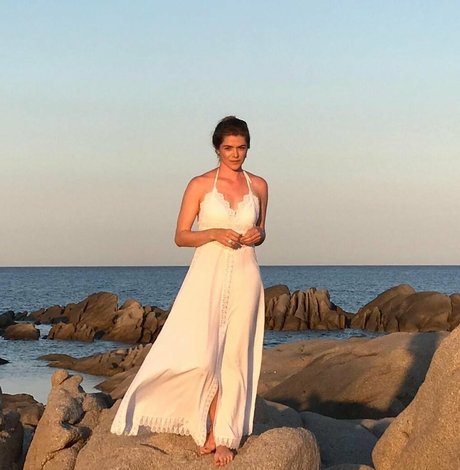 Kaniehtiio model nice image