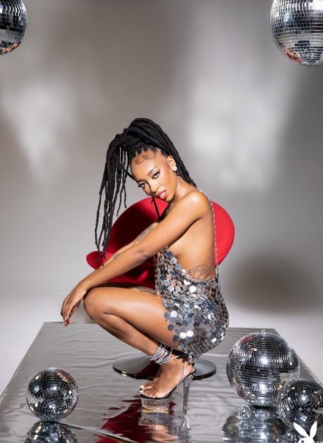 SaBrea Phenix xxx model photos