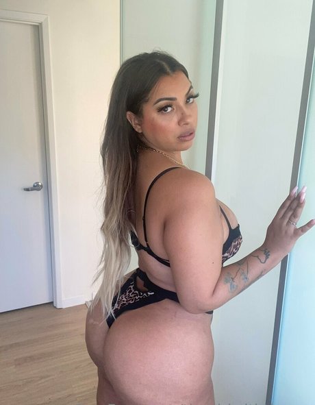 sweetycici pornstar naked image