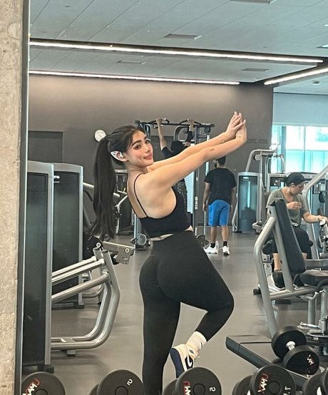 Hannah Kae star hot picture