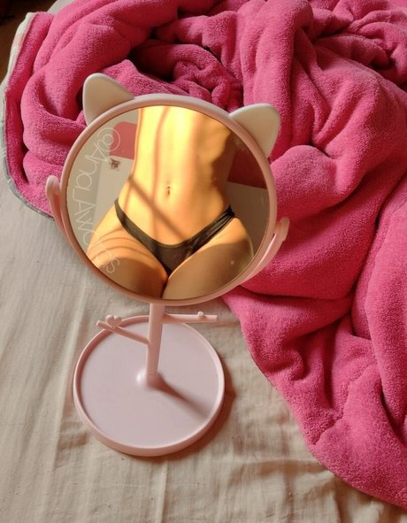 Ana Awards model nude image