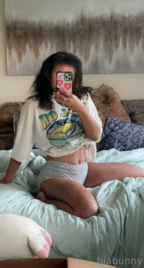 BiaBunnyy sex pornstar image