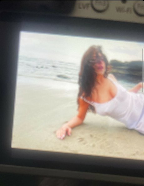 Bella Ossi xxx model picture