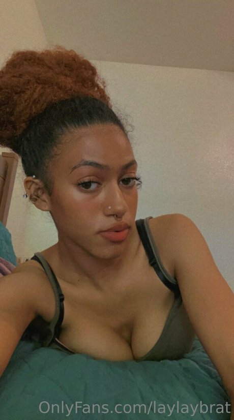 laylaybrat naked pornstar img