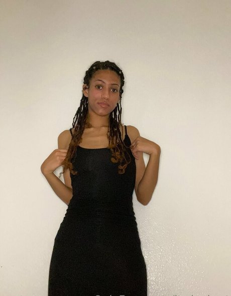 laylaybrat adult actress galleries