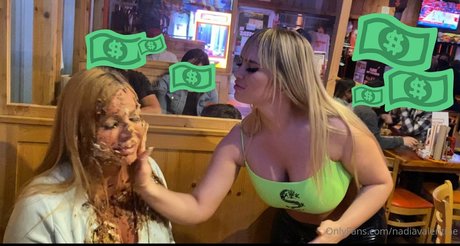 nadiavalentine naked model image